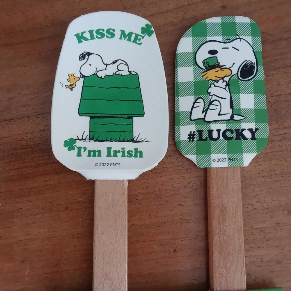 Peanuts set snoopy